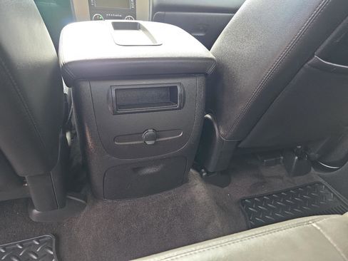 Used 2011 GMC Sierra 2500 SLT w/ SLT Convenience Package image 32