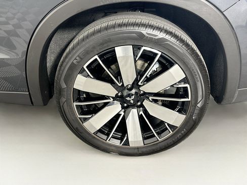 Used 2025 Mitsubishi Outlander SE image 11