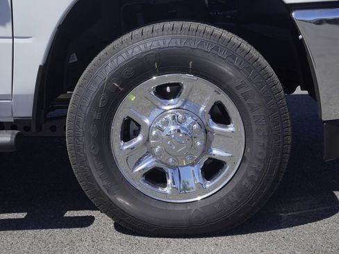 New 2026 RAM 2500 Tradesman AWD/4WD image 10
