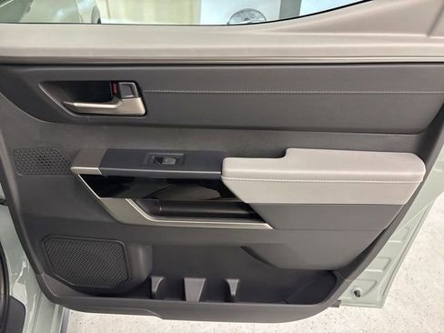 Used 2025 Toyota Tundra Limited image 27