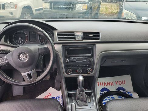 Used 2015 Volkswagen Passat 1.8T S FWD image 20