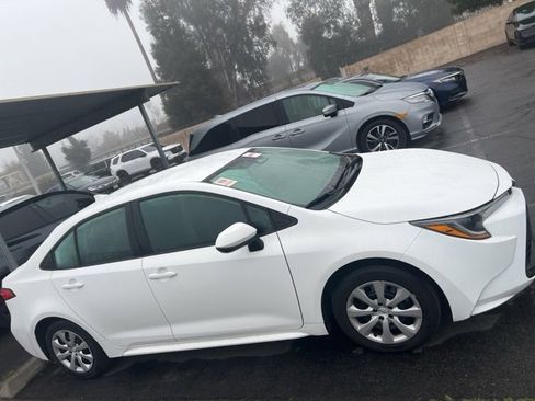 Used 2024 Toyota Corolla LE image 2