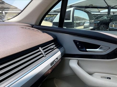 Used 2019 Audi Q7 2.0T Premium w/ Convenience Package AWD/4WD image 31