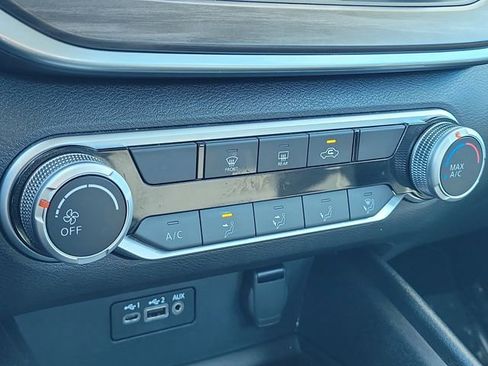 Used 2025 Nissan Altima 2.5 SV image 29