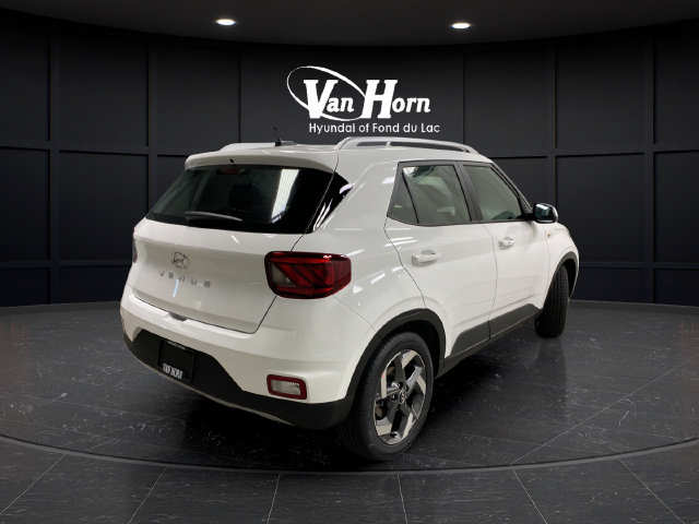 New 2026 Hyundai Venue SEL FWD image 7