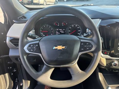 Used 2023 Chevrolet Traverse LS AWD/4WD image 16