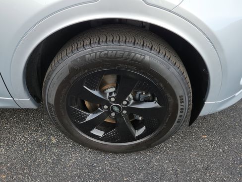 Used 2023 Land Rover Discovery Sport S R-Dynamic image 24