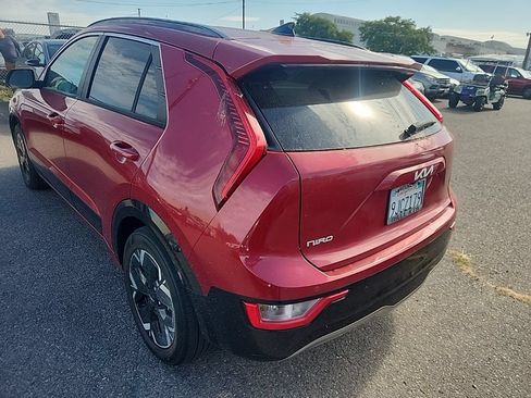 Certified 2023 Kia Niro Wind FWD image 10
