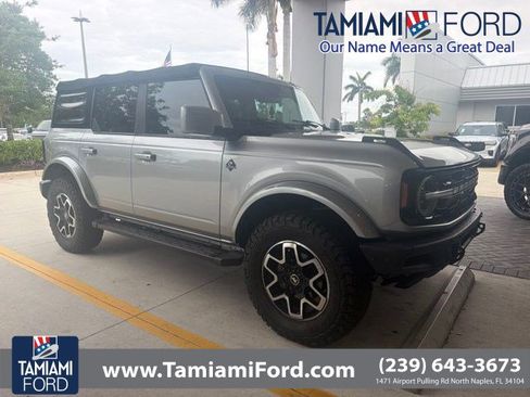 Used 2021 Ford Bronco Outer Banks AWD/4WD image 1