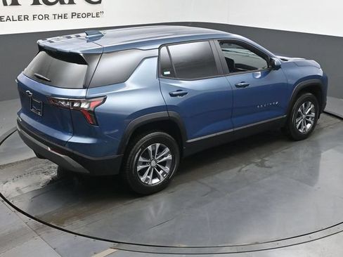 New 2026 Chevrolet Equinox LT w/ Convenience Package II FWD image 18