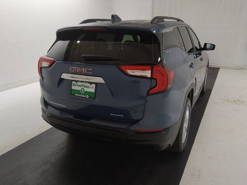 Used 2024 GMC Terrain SLE w/ Driver Convenience Package AWD/4WD image 7