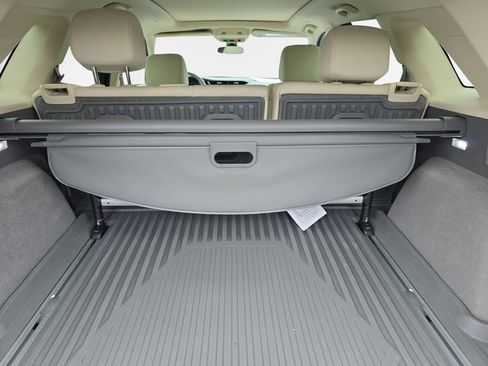 Used 2024 Cadillac XT5 Premium Luxury w/ LPO, Floor Liner Package FWD image 25