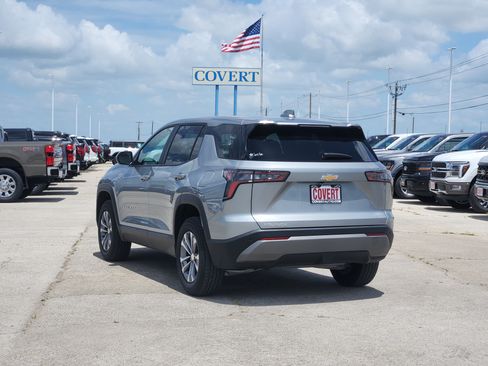 Used 2026 Chevrolet Equinox LT FWD image 7