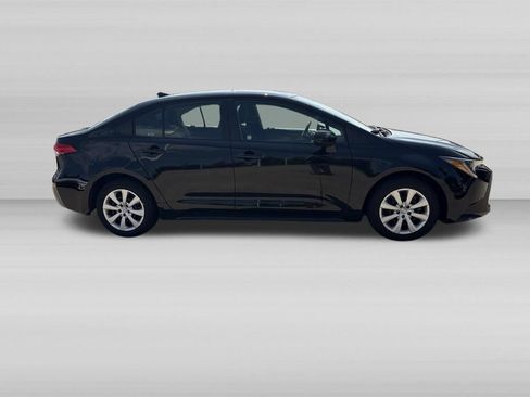 Used 2026 Toyota Corolla LE FWD image 3