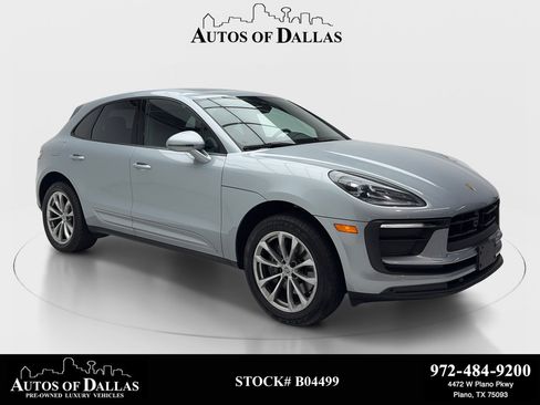 Used 2024 Porsche Macan AWD/4WD image 1