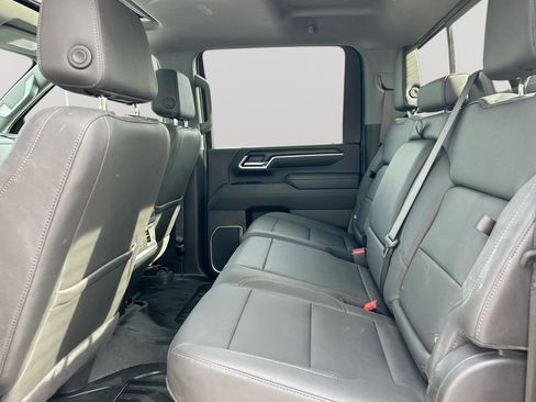 Used 2025 GMC Sierra 2500 SLT w/ SLT Premium Package AWD/4WD image 28