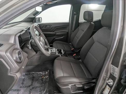 Used 2024 Chevrolet Colorado W/T image 11