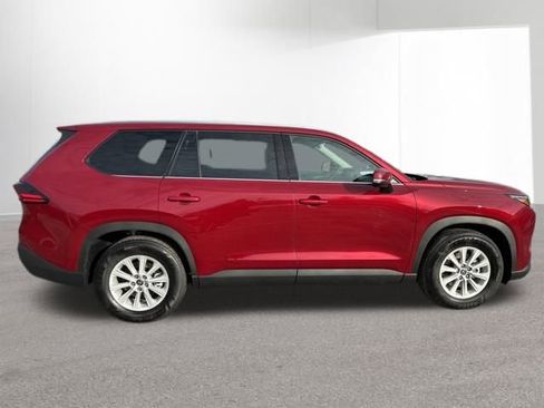 Used 2026 Toyota Grand Highlander XLE image 10