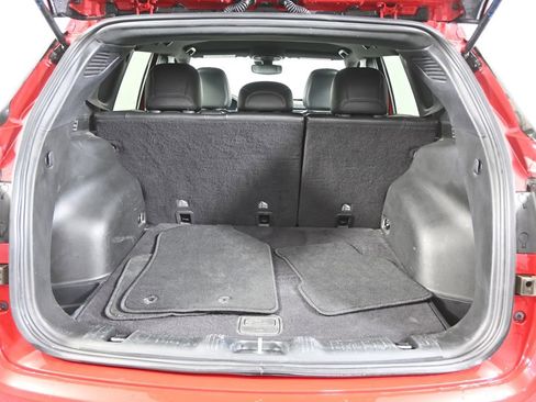 Used 2024 Jeep Compass Latitude image 16