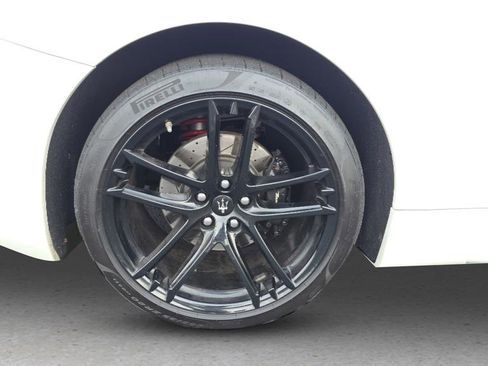 Used 2018 Maserati GranTurismo Sport image 21