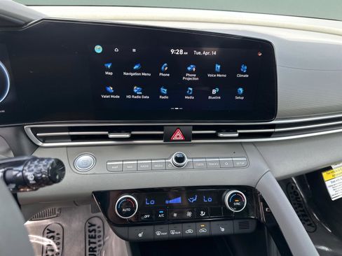 Used 2023 Hyundai Elantra SEL w/ Convenience Package image 24