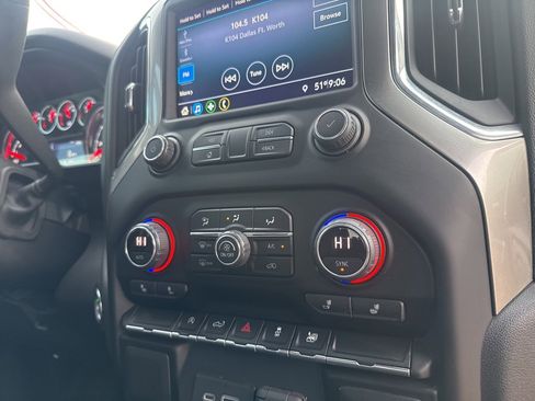 Used 2021 Chevrolet Silverado 1500 LT image 14