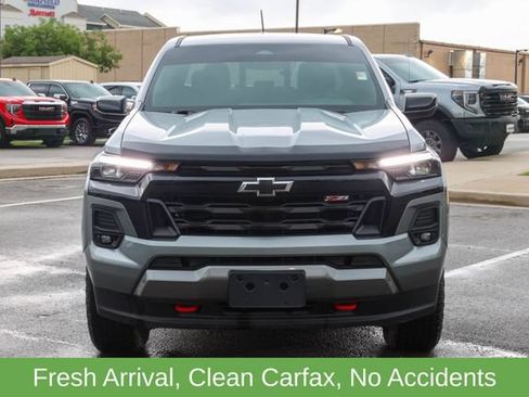 Used 2025 Chevrolet Colorado Z71 w/ Z71 Convenience Package 2 AWD/4WD image 2