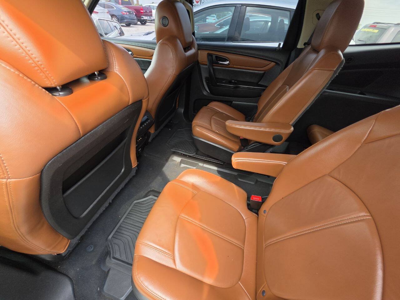 Used 2015 Chevrolet Traverse LT FWD image 5