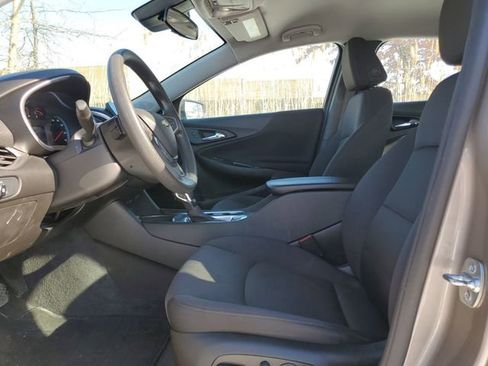Used 2025 Chevrolet Malibu LT image 24