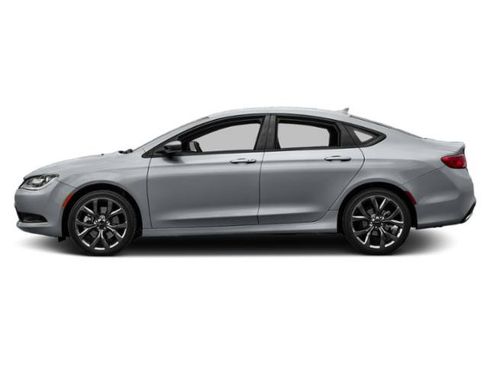 Used 2015 Chrysler 200 S FWD image 2