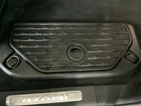 Used 2021 RAM 1500 Laramie AWD/4WD image 36