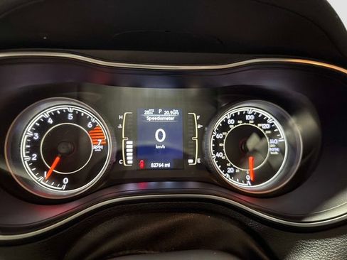 Used 2021 Jeep Cherokee Latitude FWD image 26