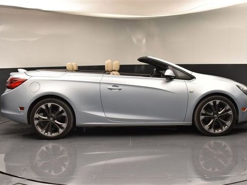 Used 2018 Buick Cascada Premium image 8