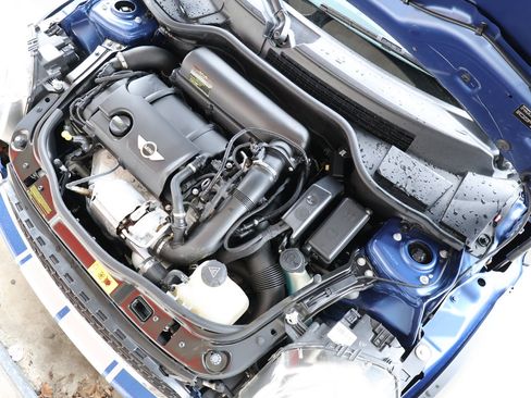 Used 2013 MINI Cooper S w/ Premium Pkg image 31