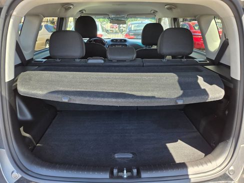 Used 2016 Kia Soul + FWD image 11