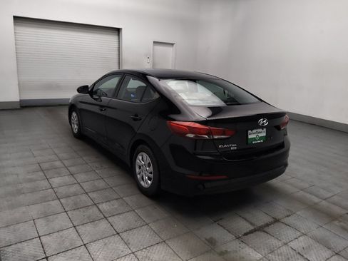 Used 2018 Hyundai Elantra SE w/ Cargo Package FWD image 5