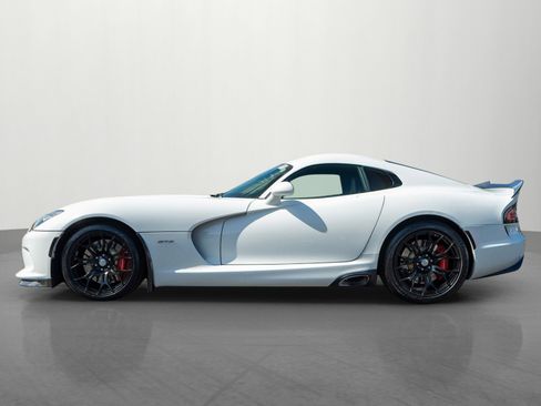 Used 2014 SRT Viper GTS RWD image 4