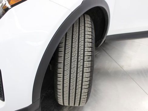 Used 2023 Land Rover Discovery Sport SE AWD/4WD image 8