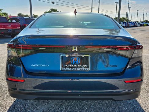 New 2025 Honda Accord SE image 12