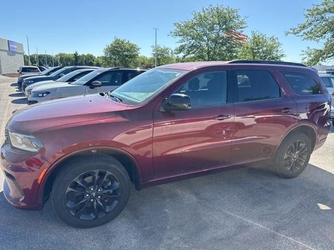 Used 2023 Dodge Durango GT w/ Blacktop Package AWD/4WD image 3