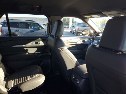 New 2026 Ford Explorer ST-Line w/ ST-Line Street Pack image 30