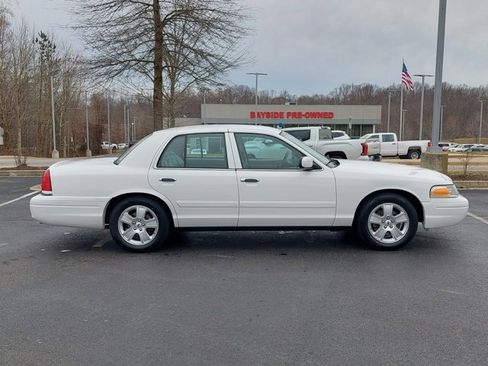 Used 2011 Ford Crown Victoria LX w/ Comfort Appearance Pkg image 20