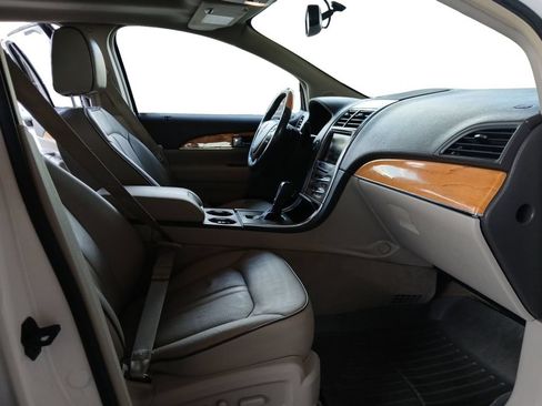Used 2015 Lincoln MKX FWD w/ Equipment Group 102A image 15