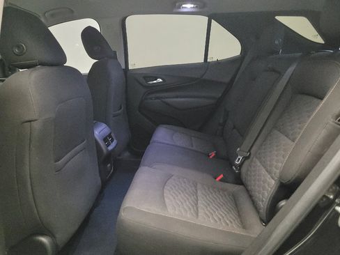 Used 2018 Chevrolet Equinox LT FWD image 18