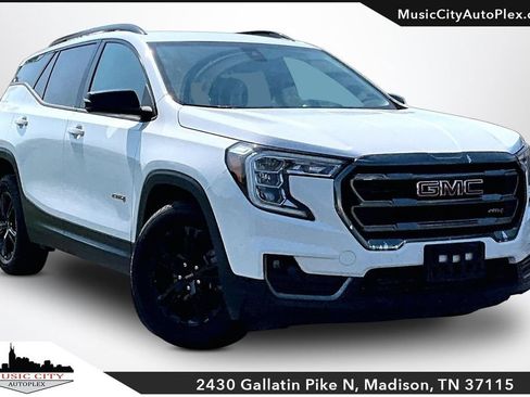 Used 2024 GMC Terrain AT4 AWD/4WD image 1
