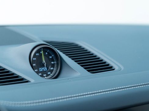 Used 2022 Porsche Cayenne E-Hybrid image 25