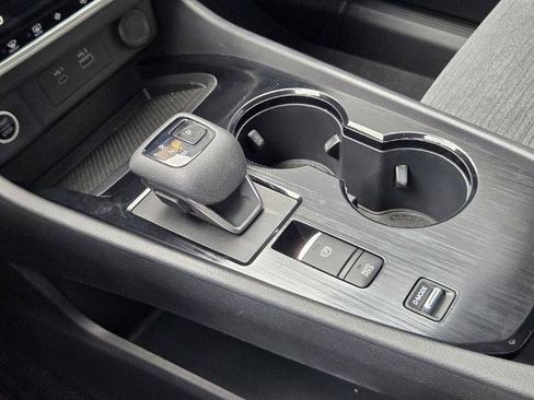 Certified 2023 Nissan Rogue SV FWD image 21