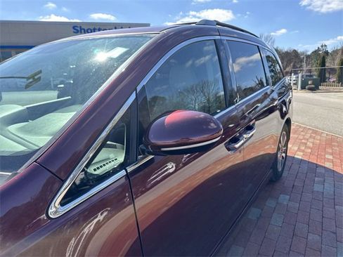 Used 2016 Honda Odyssey Touring Elite image 5