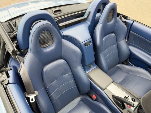 Used 2005 Honda S2000 image 18
