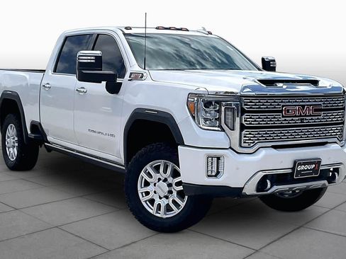 Used 2022 GMC Sierra 2500 Denali w/ Technology Package AWD/4WD image 2